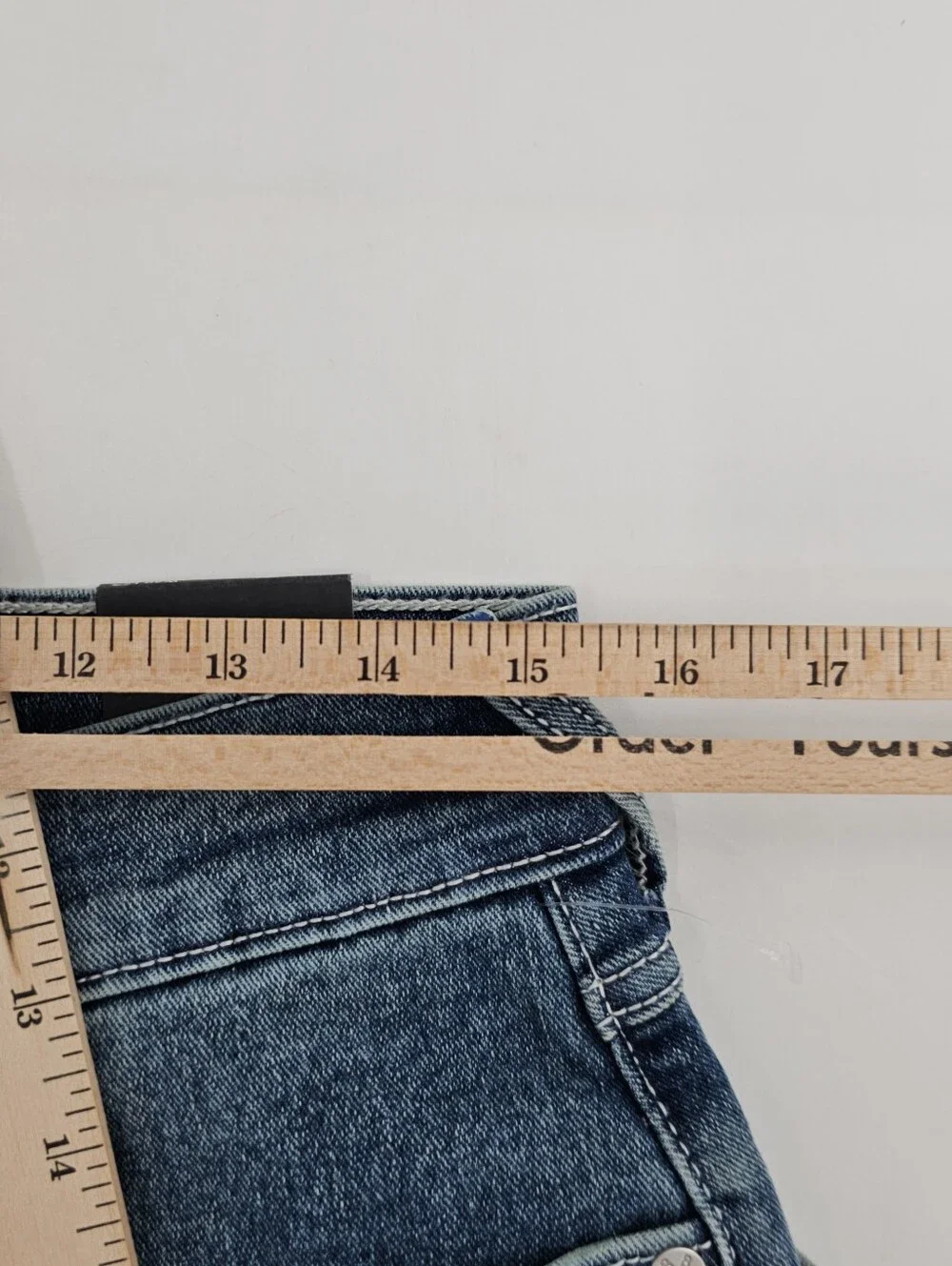 True Religion Geno SN Flap Relaxed Slim Denim Jeans World Tour Men's